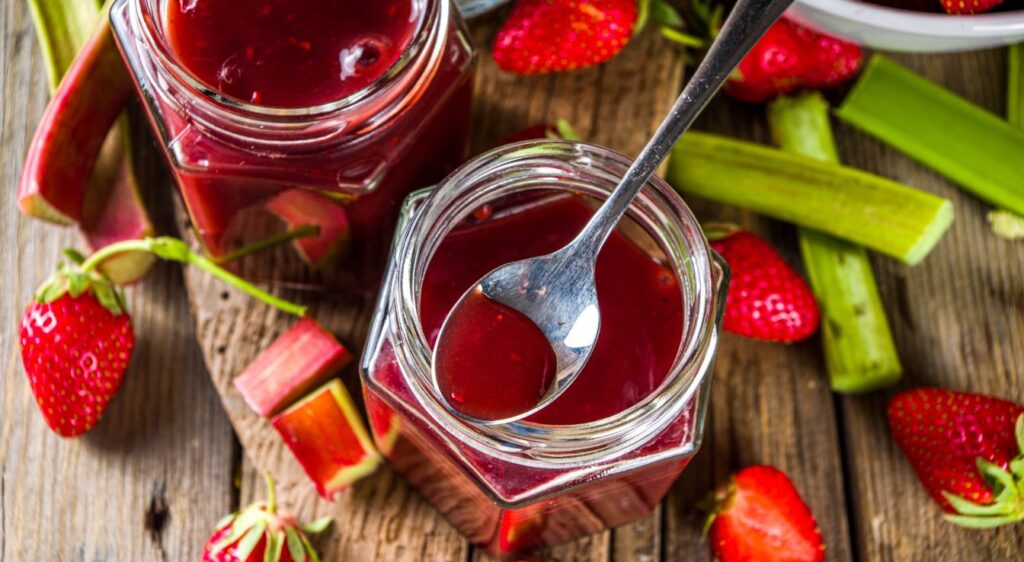 confitures fraise rhubarbe