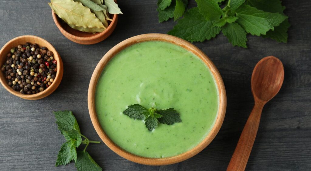 Soupe d'ortie crémeuse